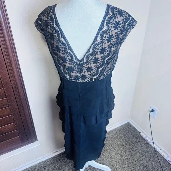 Adrianna Papell Dress‎ 14 Black Lace Ruffle Tiered Knee Length Formal Cocktail - Image 4
