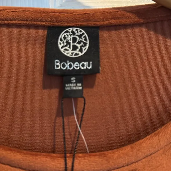 BOBEAU NWT Burnt Orange Women's Velvet Puff Sleeve Top Small - Image 3