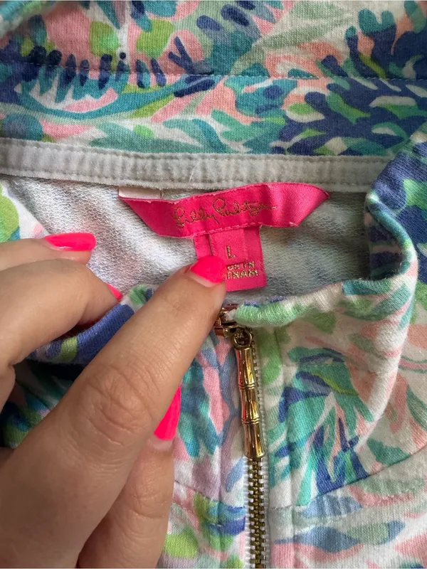 Lilly Pulitzer multicolored print half zip pullover size large - Image 3
