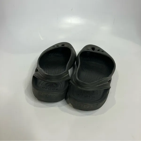 Black Crocs sling back shoes‎ size 7 - Image 4