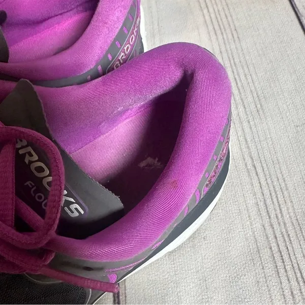 Brooks Running Shoes Pure Flow 6 Purple Gray Athletic Sneakers Women Sz‎ 9 - Image 4