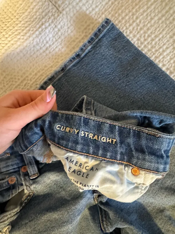 American Eagle Jeans - Image 4