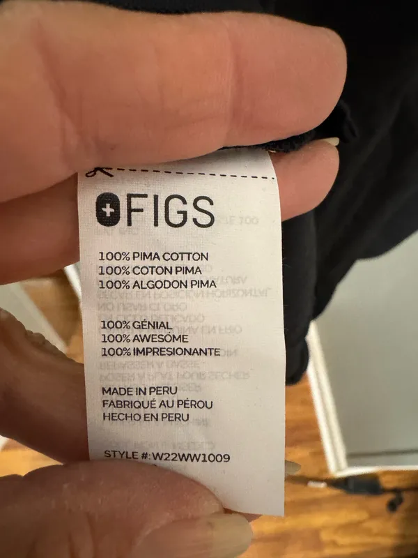 NWT Figs women’s scrub top - Image 5