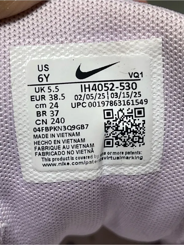 Nike Cosmic Runner Women's Lilac Running Shoes Size 7.5-8 - Image 4