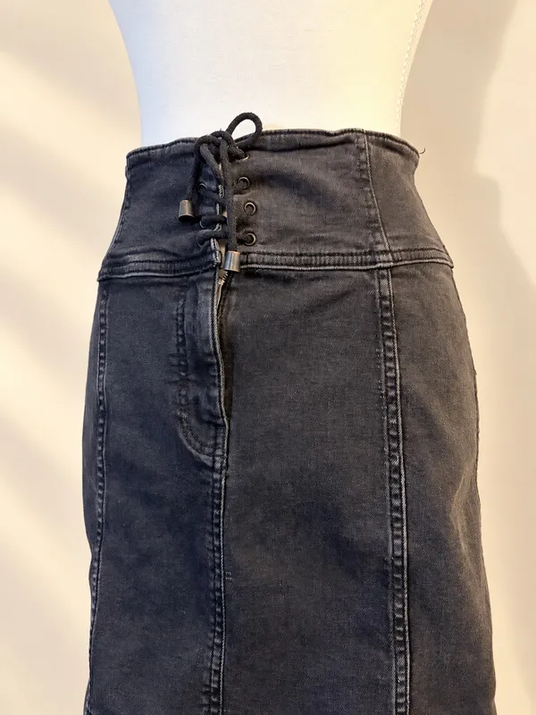 Free People Size 8 Black Denim Corset Lace Up High Waist Mini Skirt - Image 4