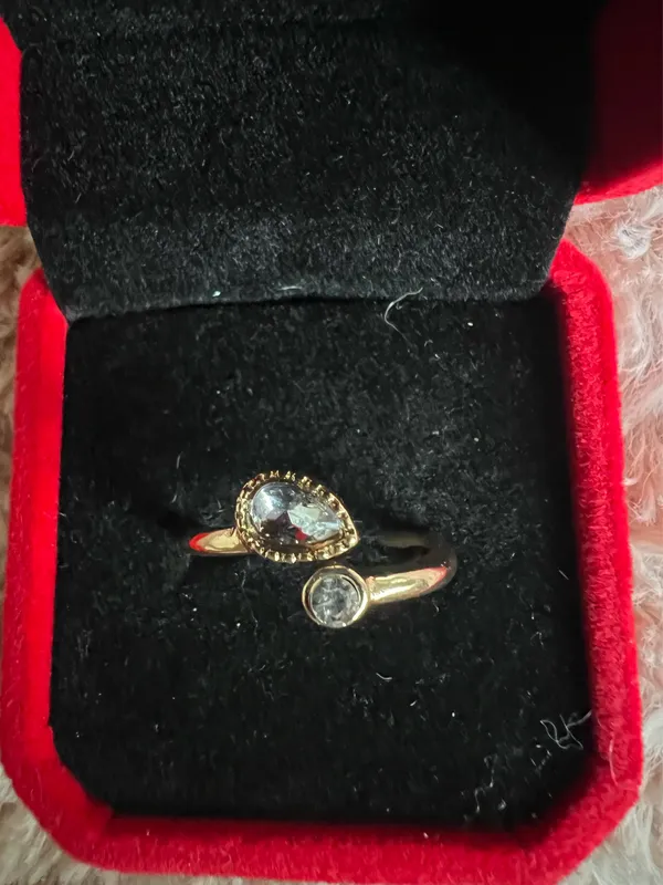 10k Plated with Gorgeous Gemstones Adjustable Ring Size 7 - Image 2