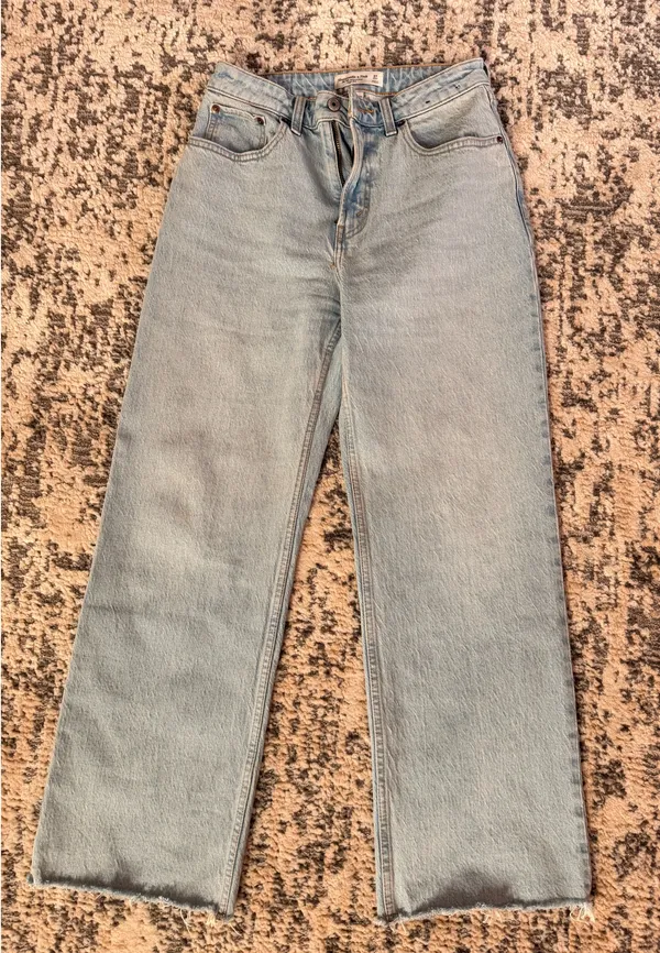 Abercrombie & Fitch Curve Love High Rise 90s Relaxed Raw Hem Jean - Image 3
