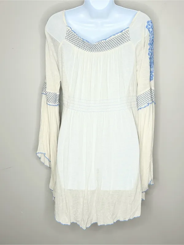Free People Valley Linen Blend Embroidered Bell Sleve Top Size M - Image 5