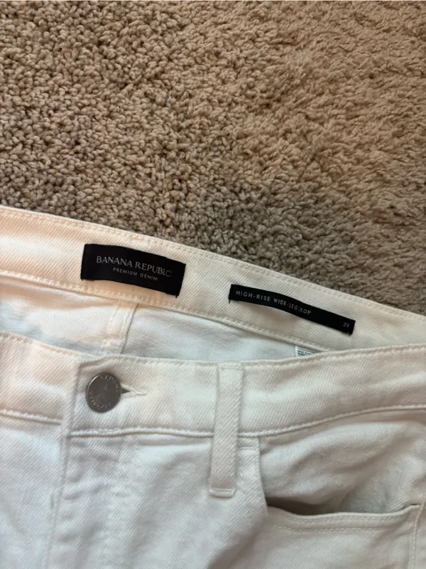 Banana Republic White Wide-Leg High-Rise Jeans - Image 5