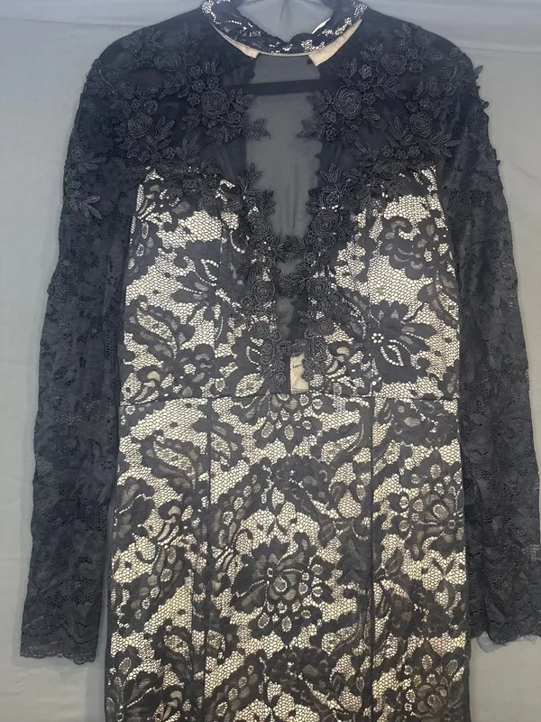 NWT Women L 8 10 Black Lace Mermaid Maxi Gown Gothic Formal Evening SHEIN Belle - Image 2