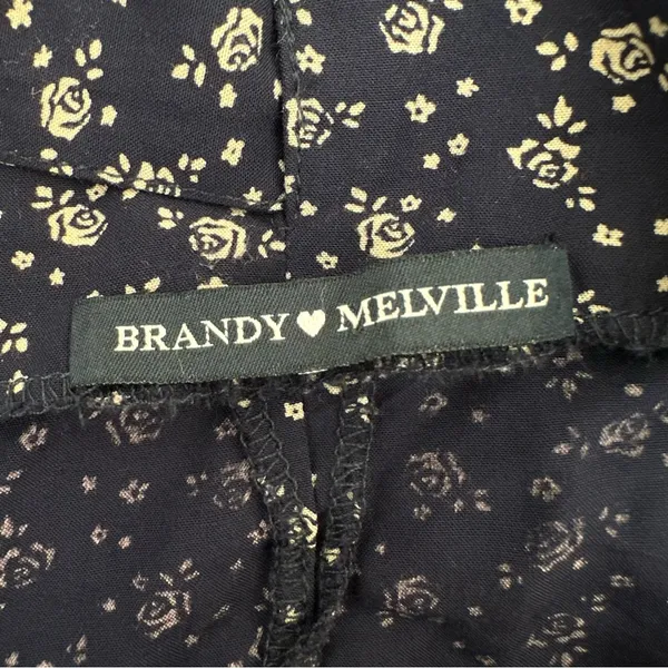 Brandy Melville Navy Floral Wrap Skirt One Size Tie Waist - Image 6