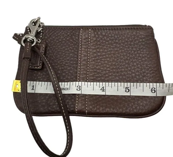 y2k COACH Brown Wristlet - Image 10