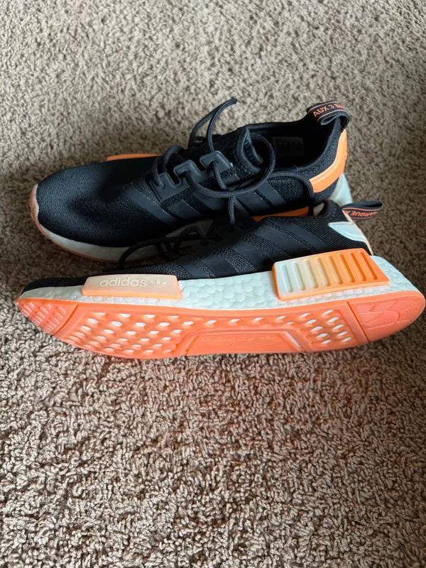 Adidas Women’s Shoes Black - Image 3