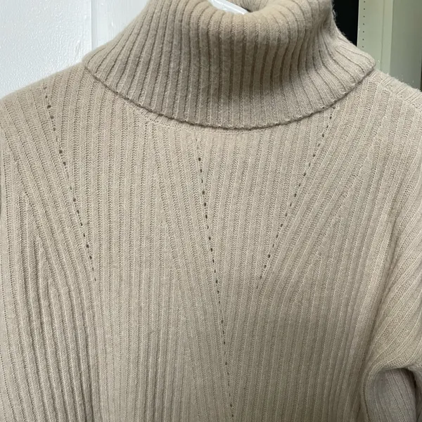 Cream Sweater - Image 4