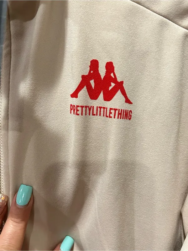 PrettyLittleThing x Kappa track jacket featuring red Omini logo Unisex Size Smal - Image 5