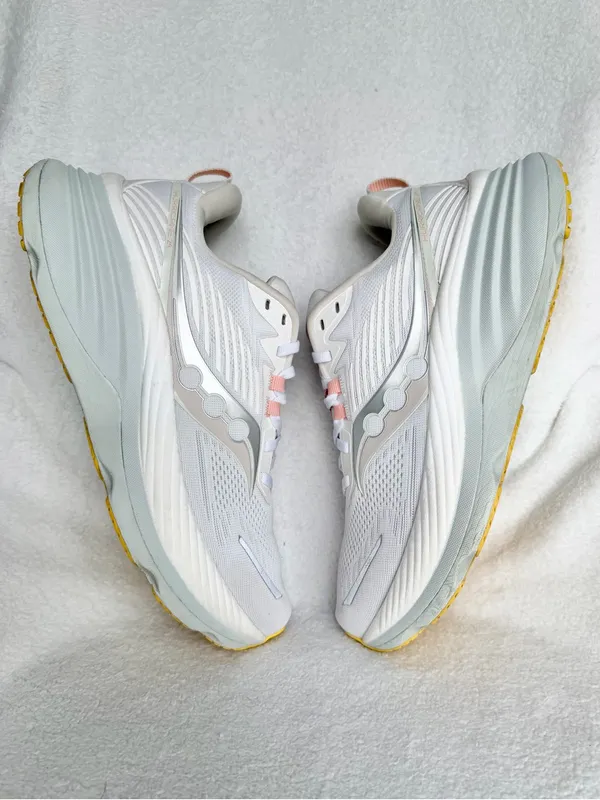Saucony Hurricane 24 Womens 10 Shoes White Running Sneakers S10934-246 Road - Image 7