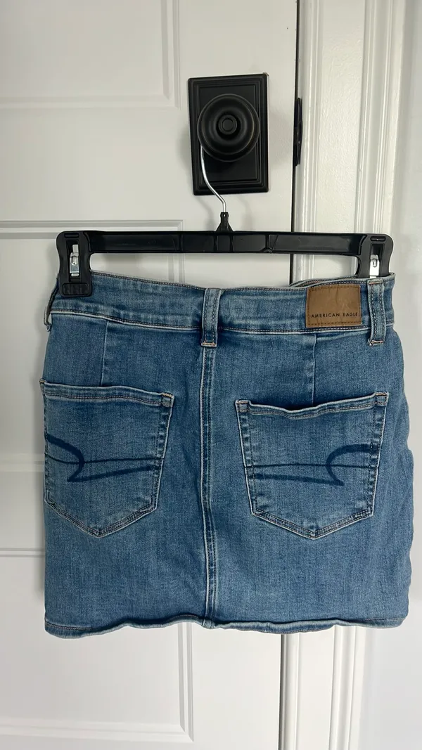 American Eagle Jean Skirt Mini - Image 3