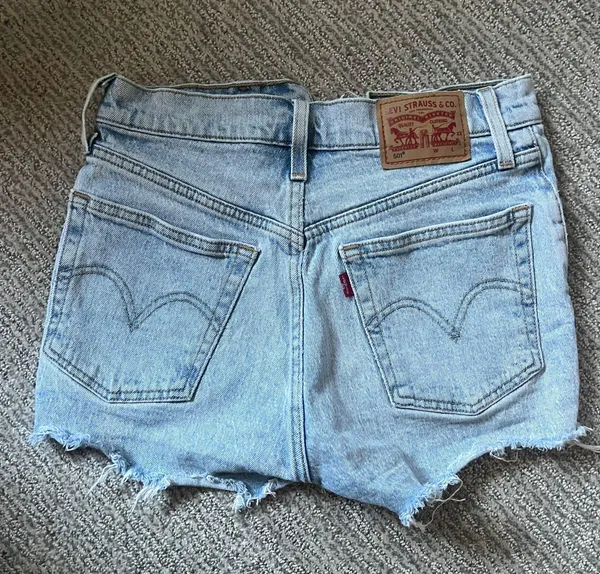 Levi’s 501 Shorts - Image 2
