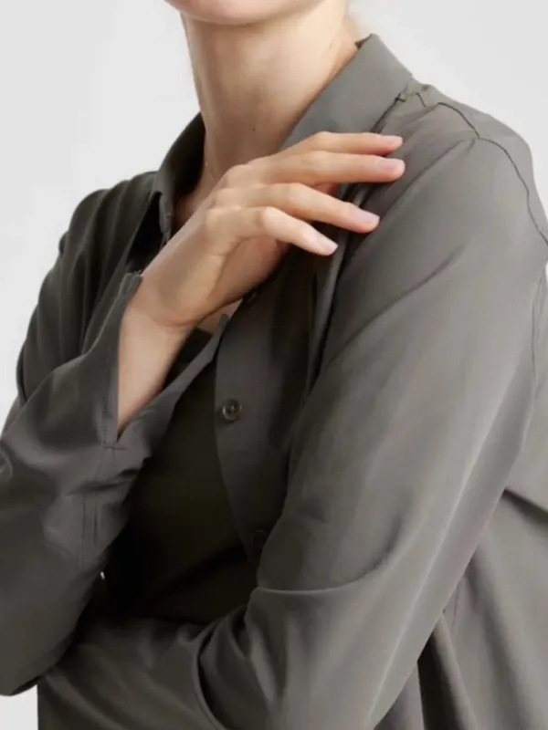 Quince Performance Tech Button-Down Long Sleeve Blouse Loose Fit Silky Small - Image 8