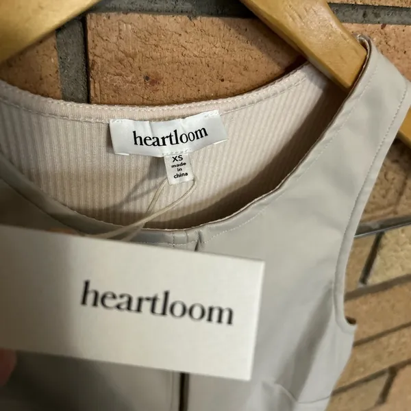 NWT Heartloom Taupe Tan Faux Leather Sleeveless Tank Top Crop Women's Size XS - Image 2