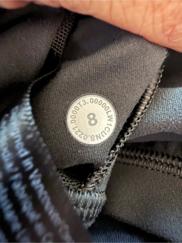 Lululemon Align Tank in Diamond Dye Pitch Grey Graphite Grey Size 8 - Image 5
