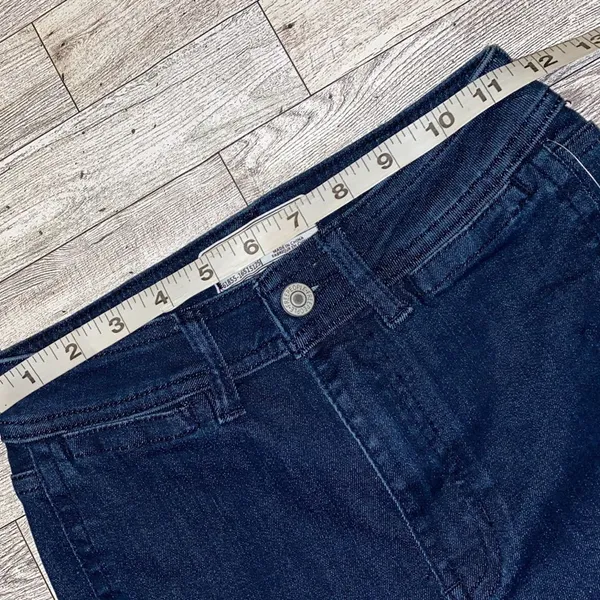 NWT!! Free People So Chic High Waist Denim Bermuda Shorts Size 24 - Image 4