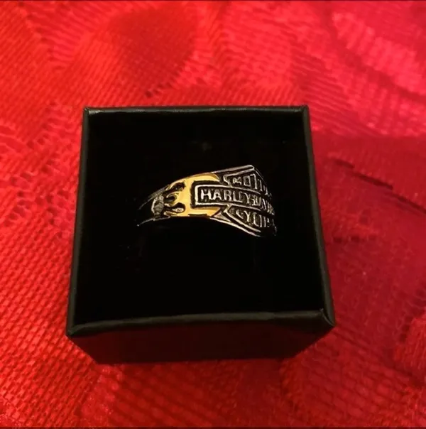 HD Women’s Flame Ring size 8 - Image 3
