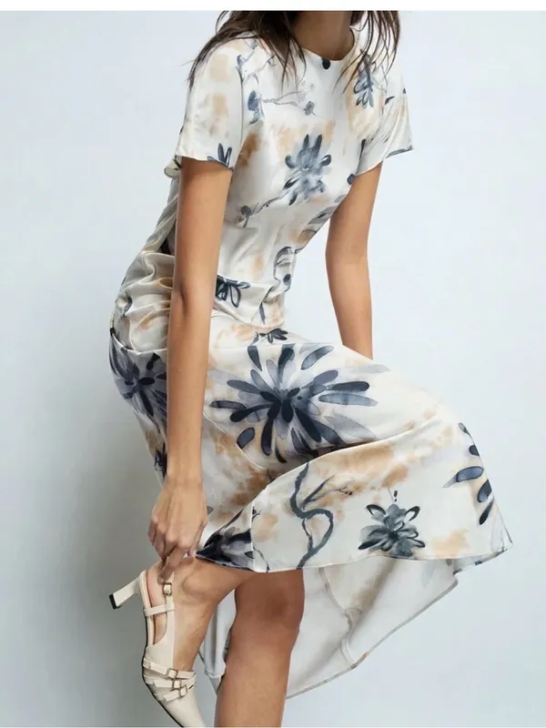 SHEIN White Maxi Dress with Blue Floral and Tan Accents - Image 2