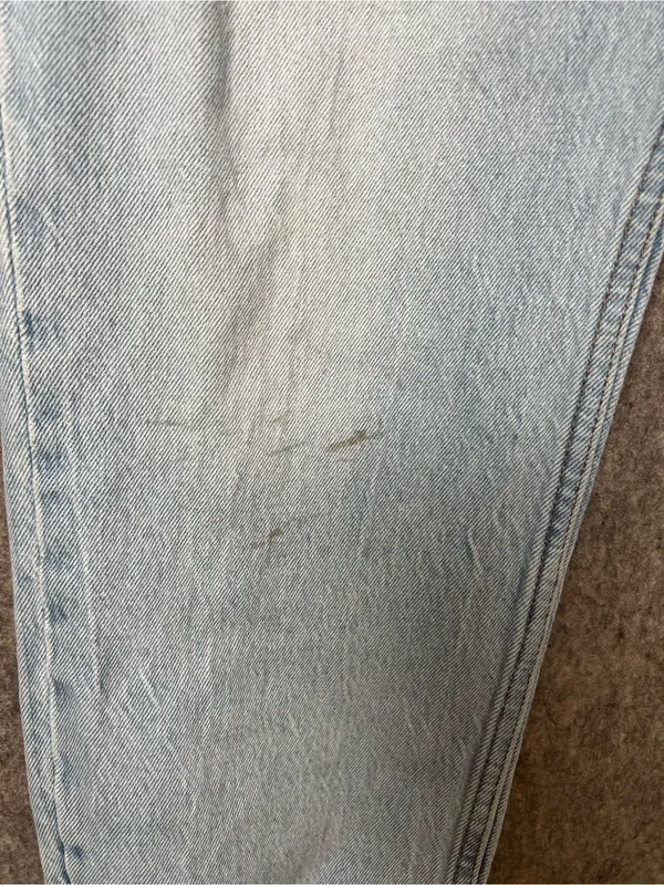 Abercrombie & Fitch Woman’s‎ Size 10 Light Wash Women’s High Rise Mom Jeans - Image 7