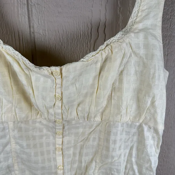 Hollister Tank Top Size XL Butter Yellow Cotton Lace Trim Button Front Coquette - Image 2
