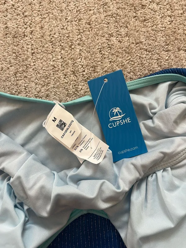 Cupshe One-Piece Cut-Out Swimsuit - Image 3