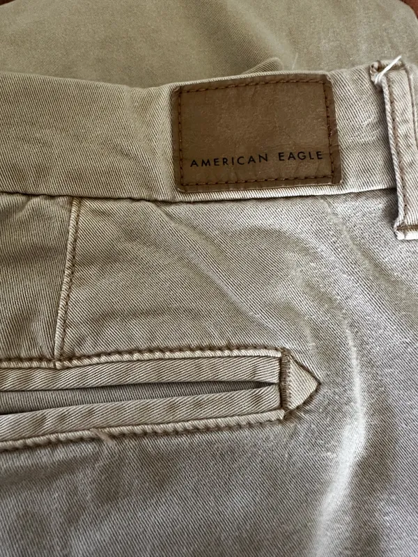 American Eagle Jeans - Image 3