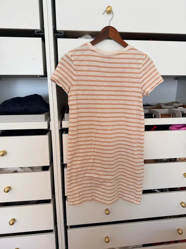 Universal Threads beige and white striped tee shirt dress - Image 3