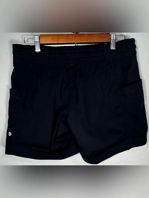 lululemon athletica Dance Studio Low Rise Black Cuffed Drawstring Shorts Size 6 - Image 2