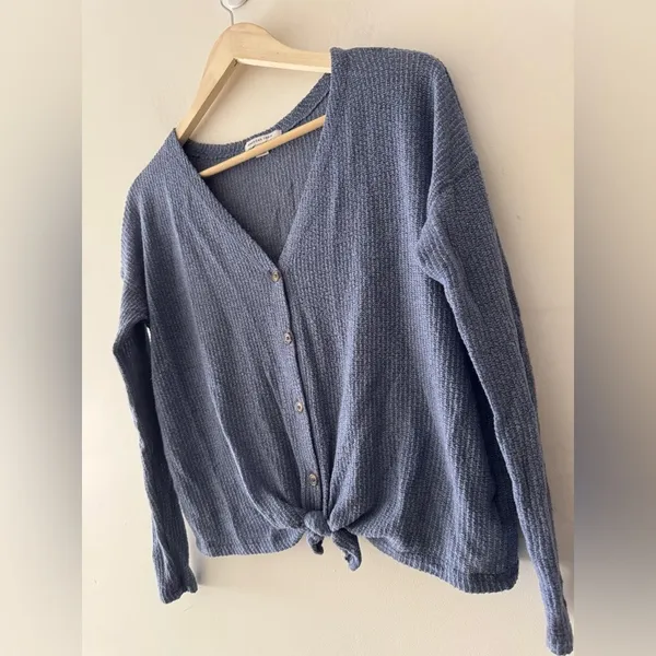American Eagle V Neck Oversized Tie Front Button‎ Sweater - Image 2