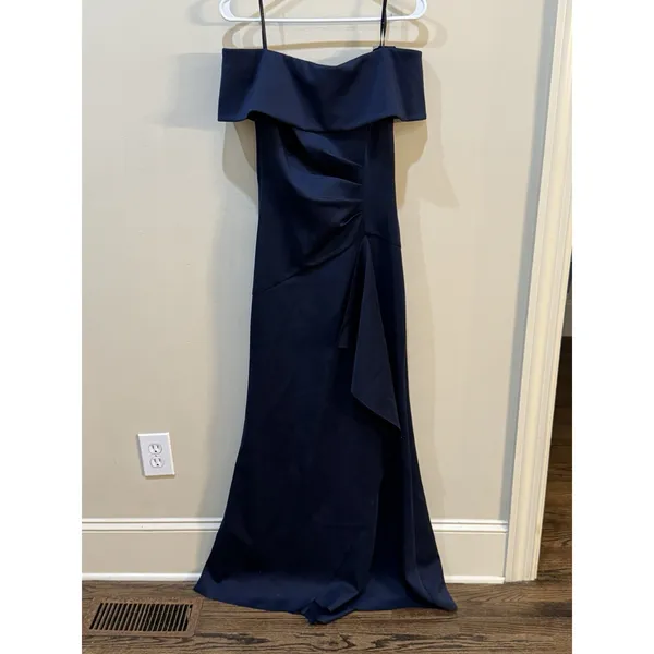 NEW XSCAPE "Adriana"‎ Long Scuba Crepe Off the Shoulder Dress Size 6 - Image 4