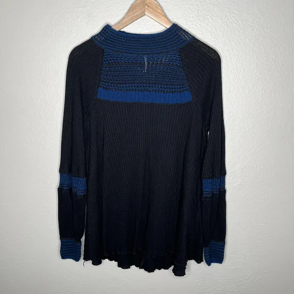 Free People Black Blue Snow Day Knit Thermal Top Medium - Image 2