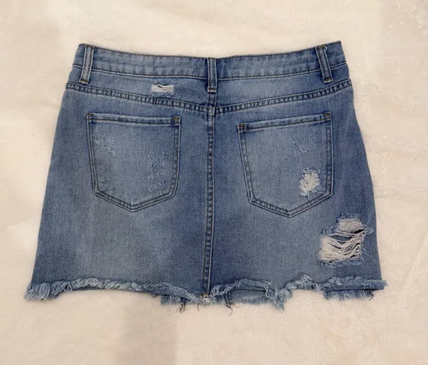 blue denim skirt with ripped details, size M - Image 2
