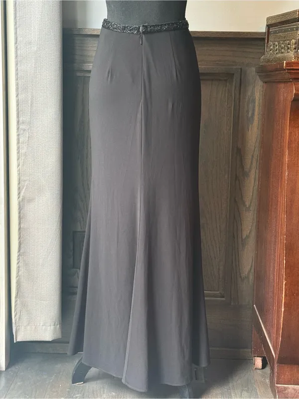 Sherri Hill Black Maxi Skirt with Beaded Waistband Sz 6 - Image 4