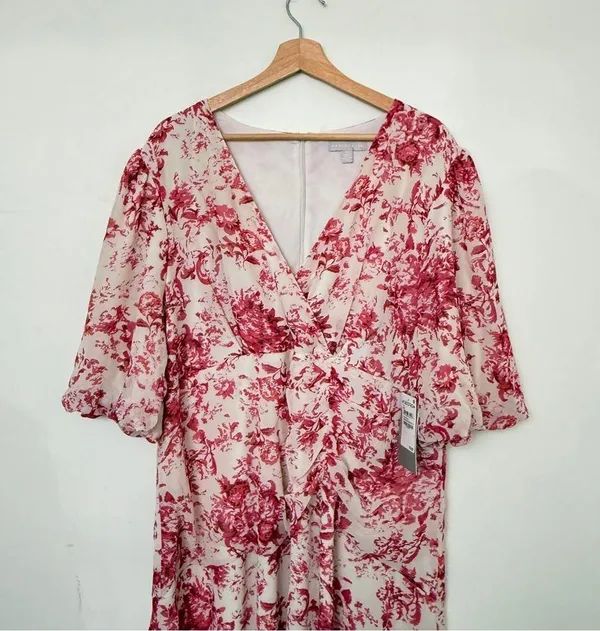 Chelsea28 Forget Me Not Floral Print Puff Sleeve Midi Dress in Beige and Pink - Image 7