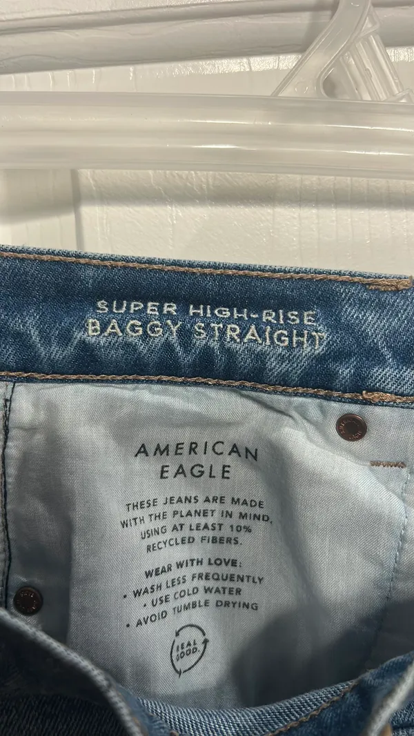 American Eagle Baggy Straight Jeans  - Image 4