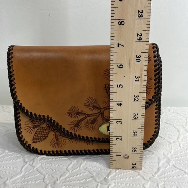 Source Unknown Tooled Leather Embroider bag - Image 8