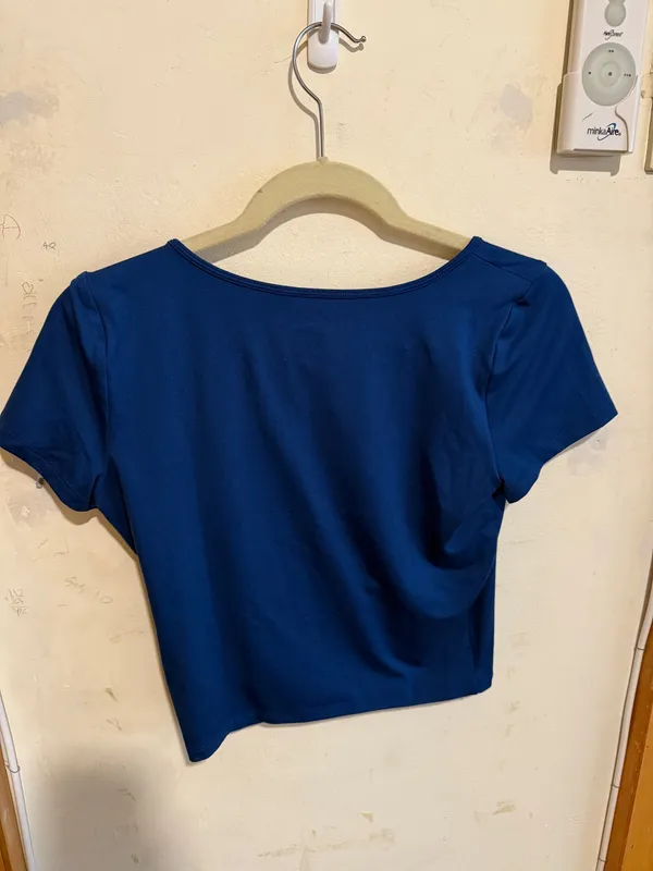 Hollister Top Crop - Image 3
