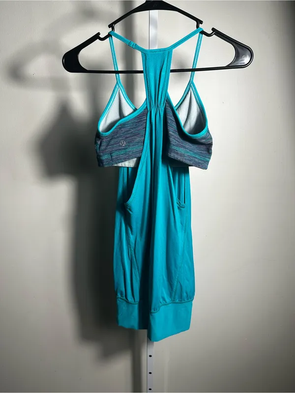 232. Lululemon Teal Turquoise Flowy Racerback Tank Built In Bra size 4 - Image 3