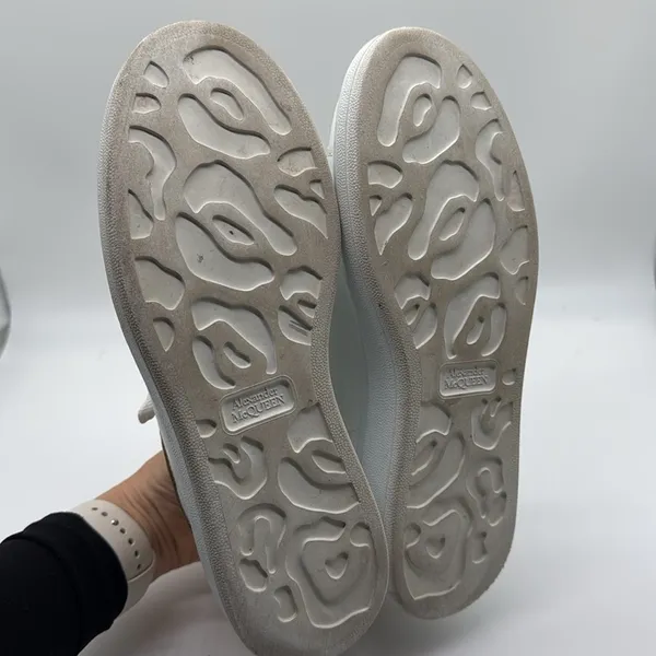 Alexander McQueen Metallic Gold & White Oversized Lace Up Sneakers Size 39 - Image 9