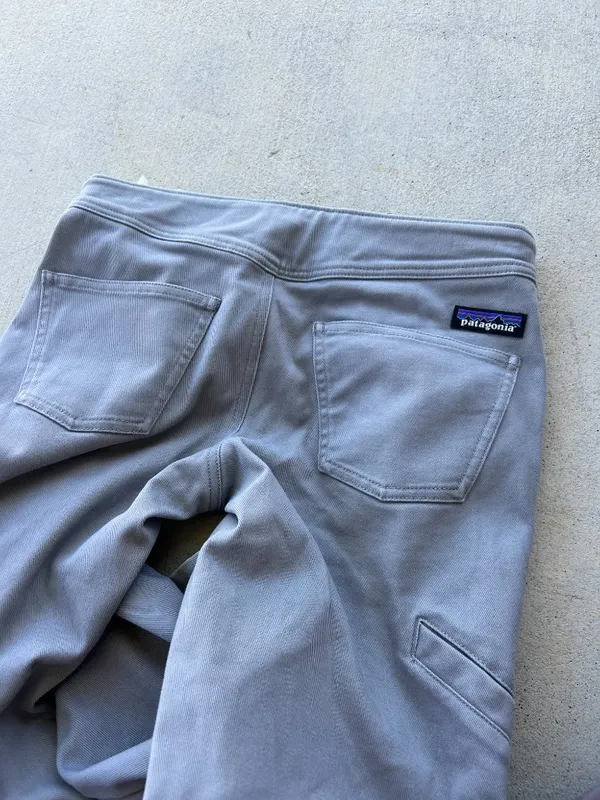 Patagonia‎ grey pants size 2 - Image 10