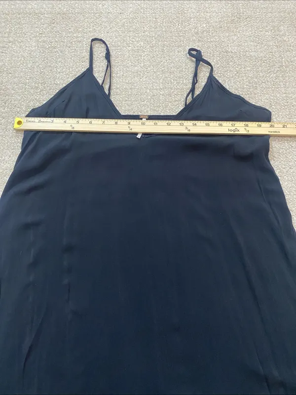 Free People black spaghetti-strap tunic top, size M 100% Viscose - Image 8