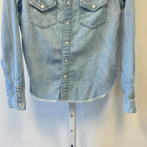 Joe's Jeans Women's Western Denim Shirt Light Wash Frayed Hem Snap Front Small - Image 4