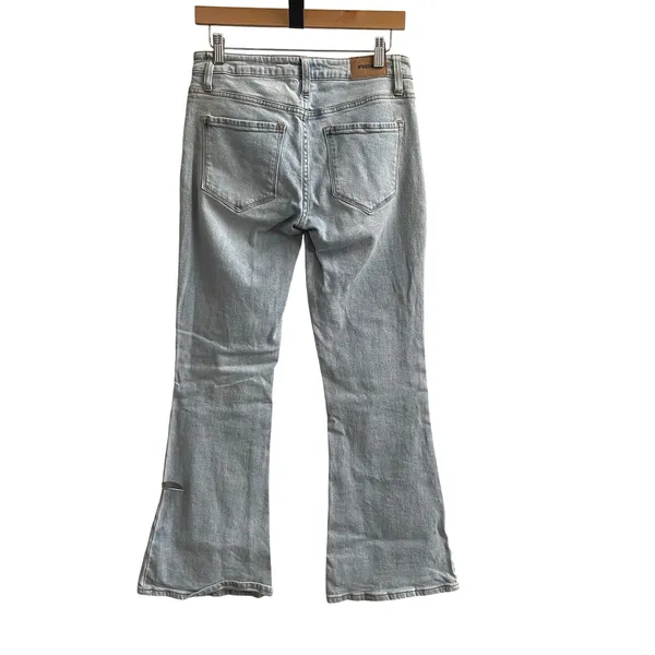 RSQ Womens‎ Light Wash Low Rise Flare Jeans Size 27 - Image 3