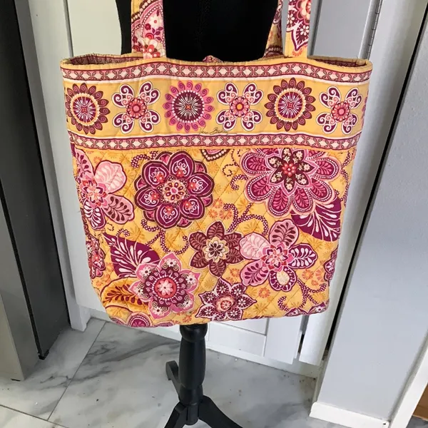 VERA BRADLEY QUILTED TOTE BAG - Image 2